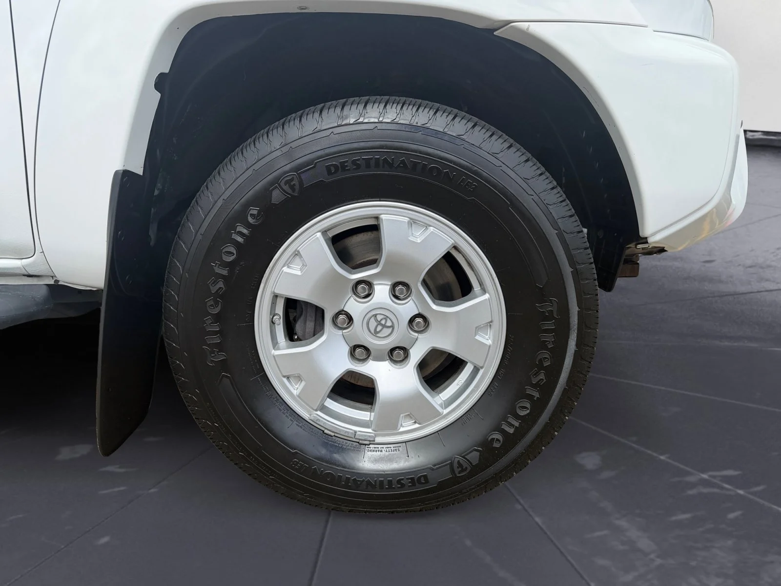 Used 2014 Super White Toyota Base image 73