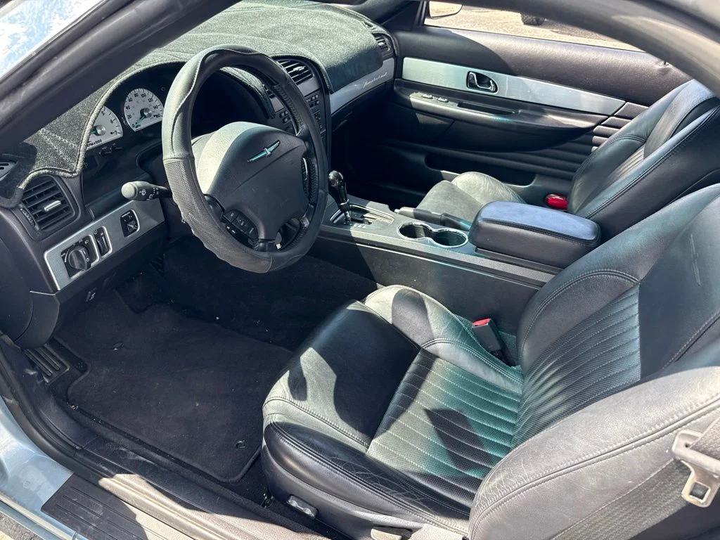 Used 2004 Blue Ford Base image 18