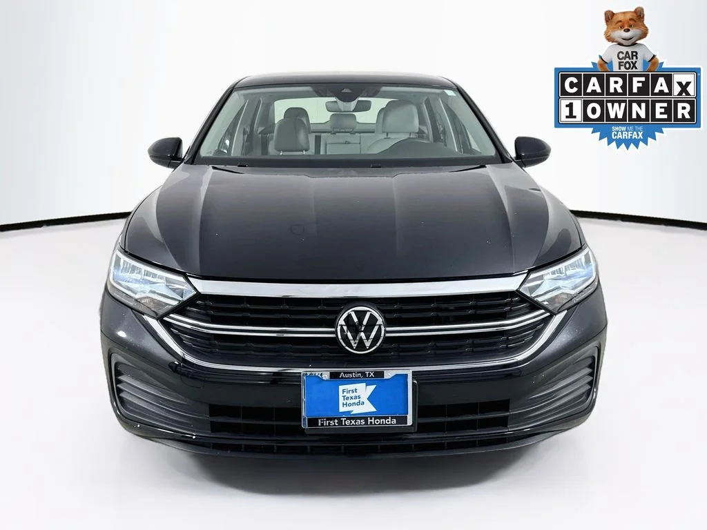 Used 2023 Deep Black Volkswagen 1.5T SE image 2