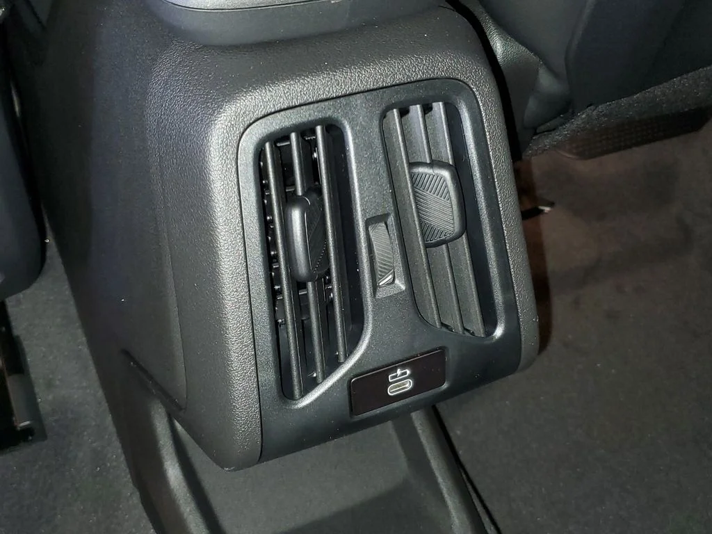New 2026 Silver BMW xDrive28i image 12