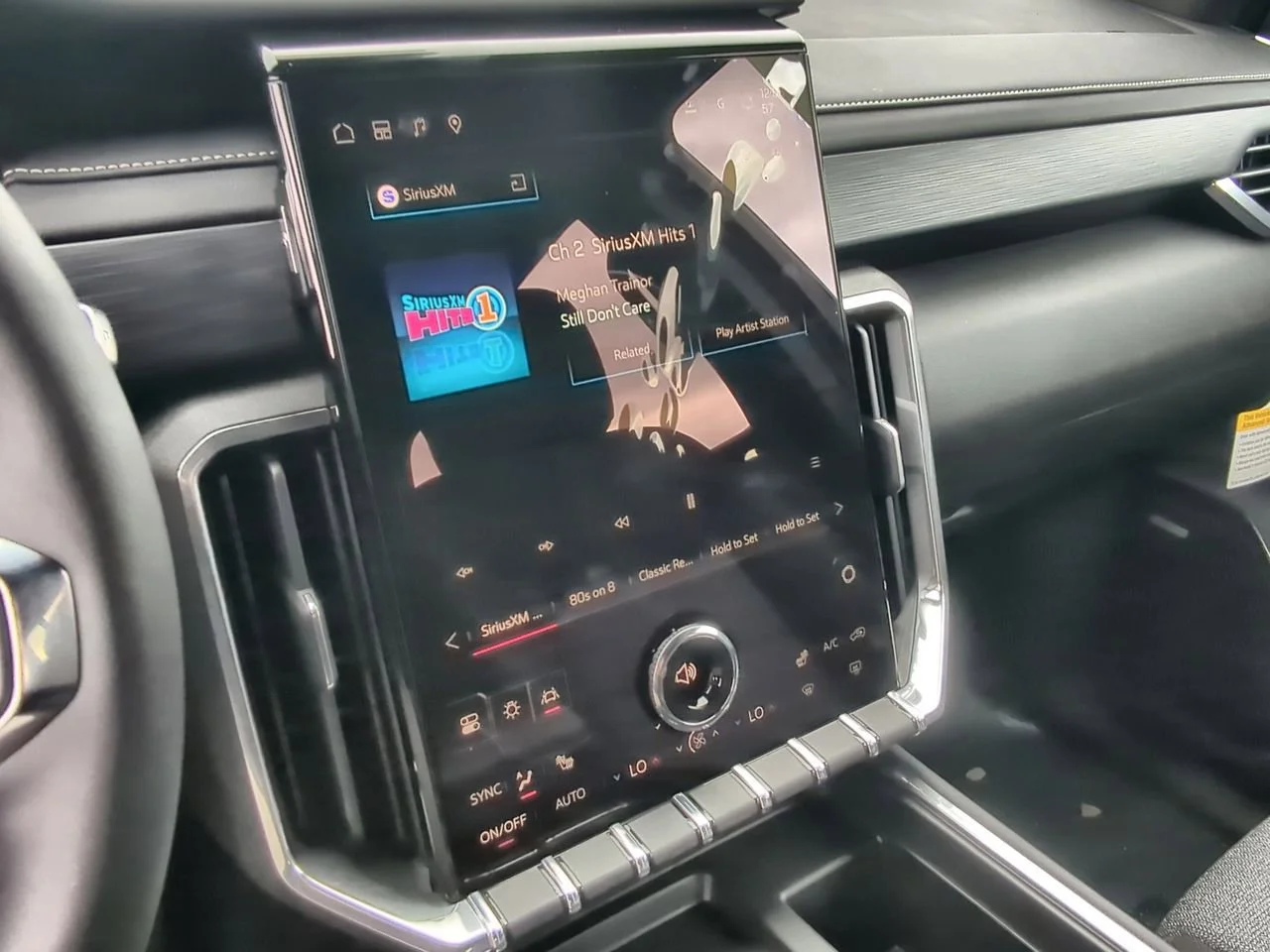 New 2026 Sterling Metallic GMC Elevation image 13