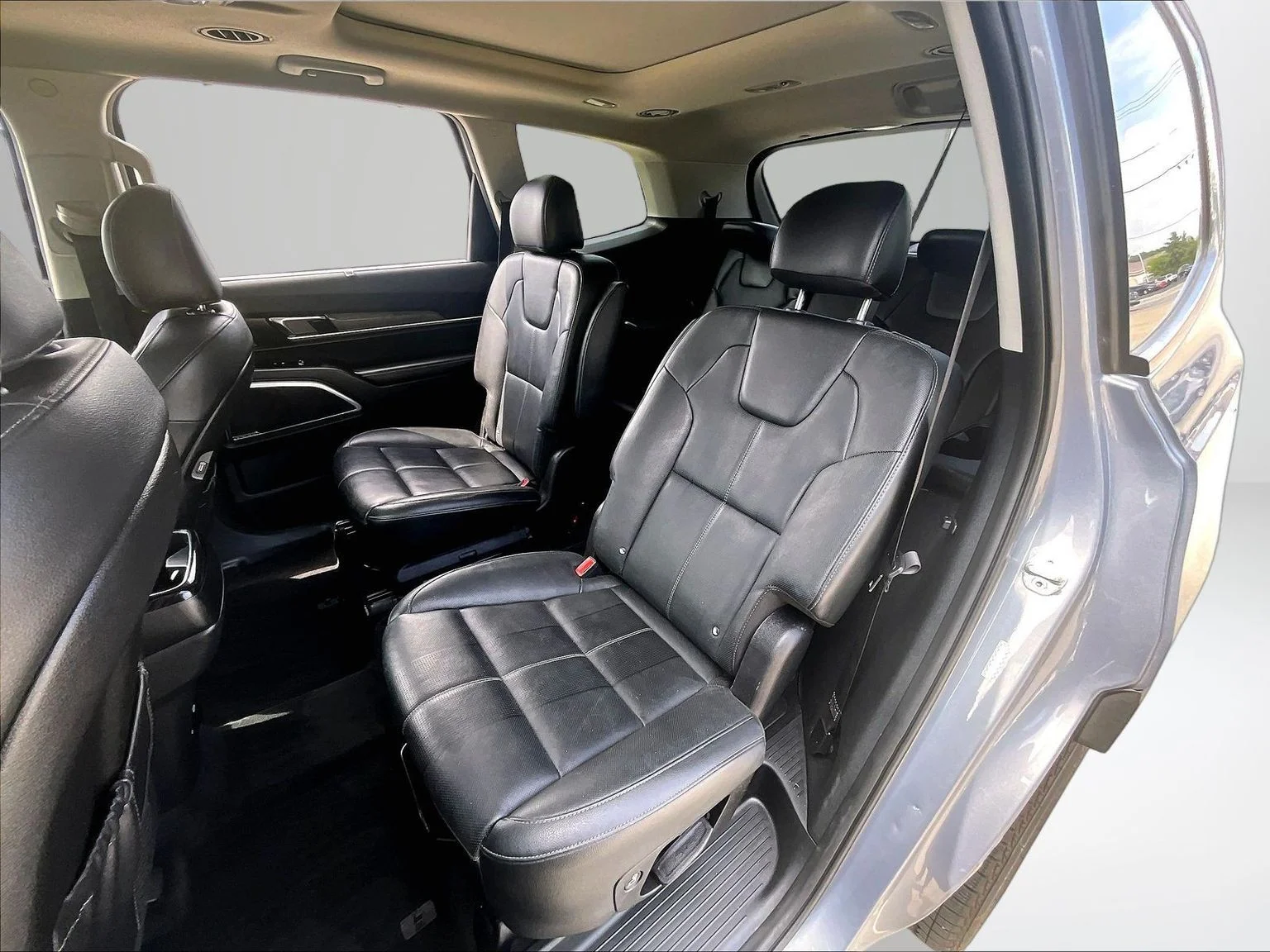 Used 2021 Gray Kia SX image 27