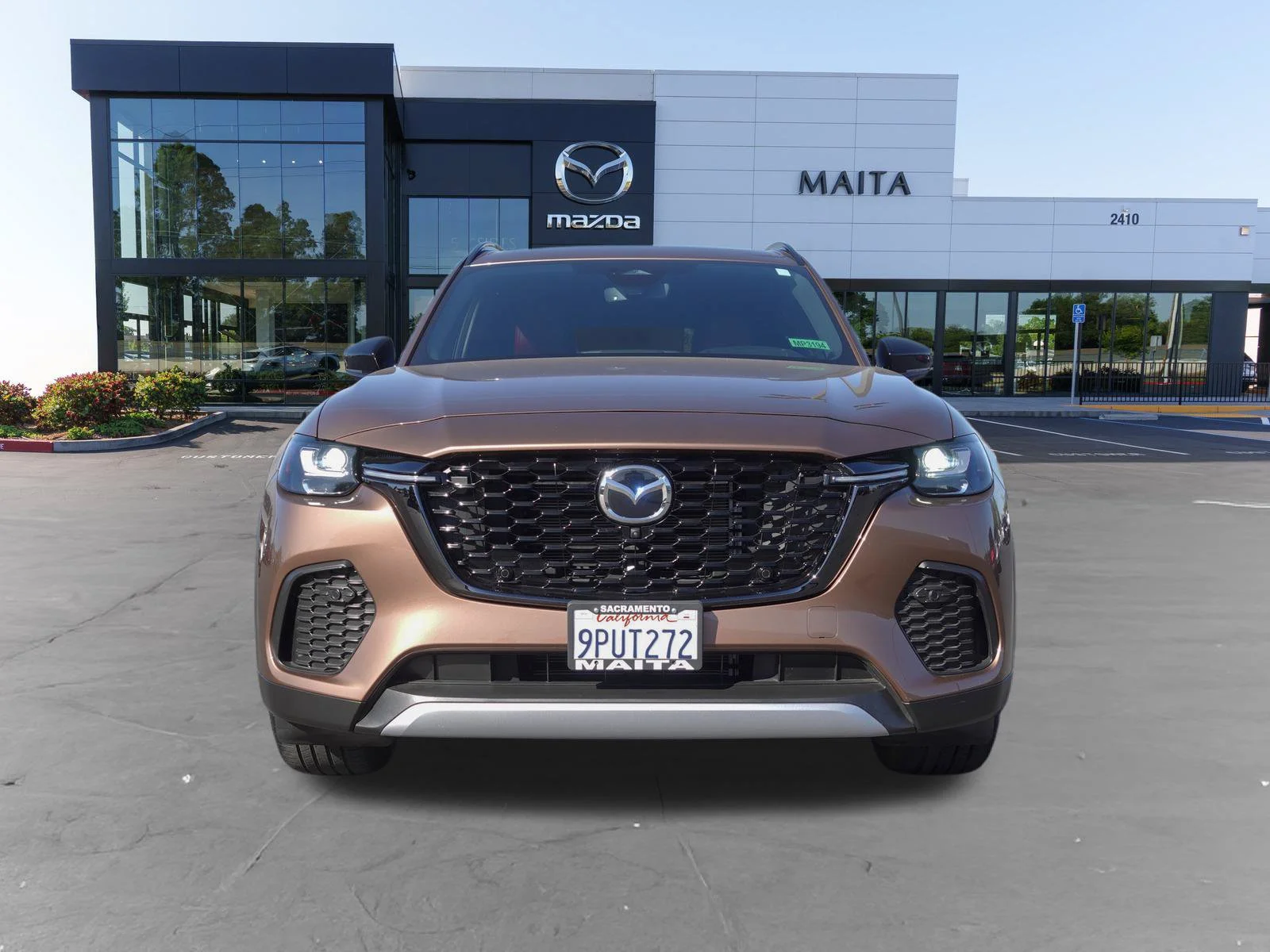 Certified Used 2025 Melting Copper Metallic Mazda Premium Plus image 11