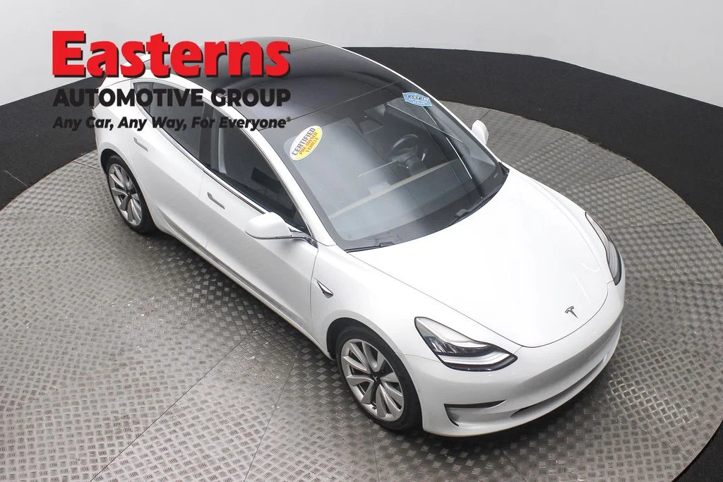 Used 2018 White Tesla Long Range image 3