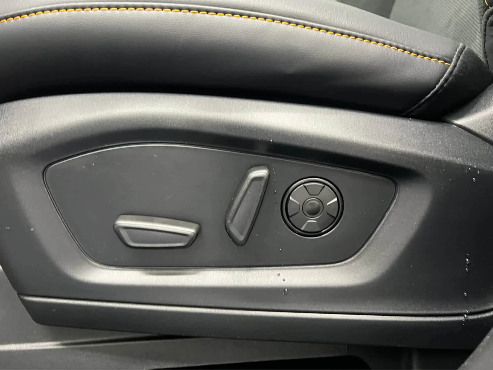2026 Ford Explorer Tremor - Photo 13