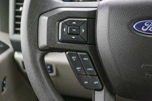 Used 2018 White Ford XL image 27
