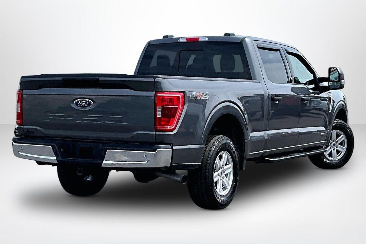 Used 2023 CARBONIZED GRAY METALLIC Ford XLT image 6