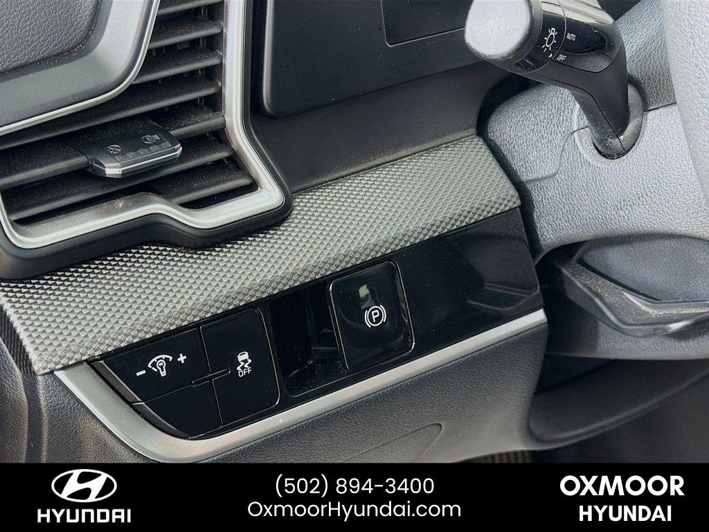 Used 2024 Gravity Gray Kia LX image 10