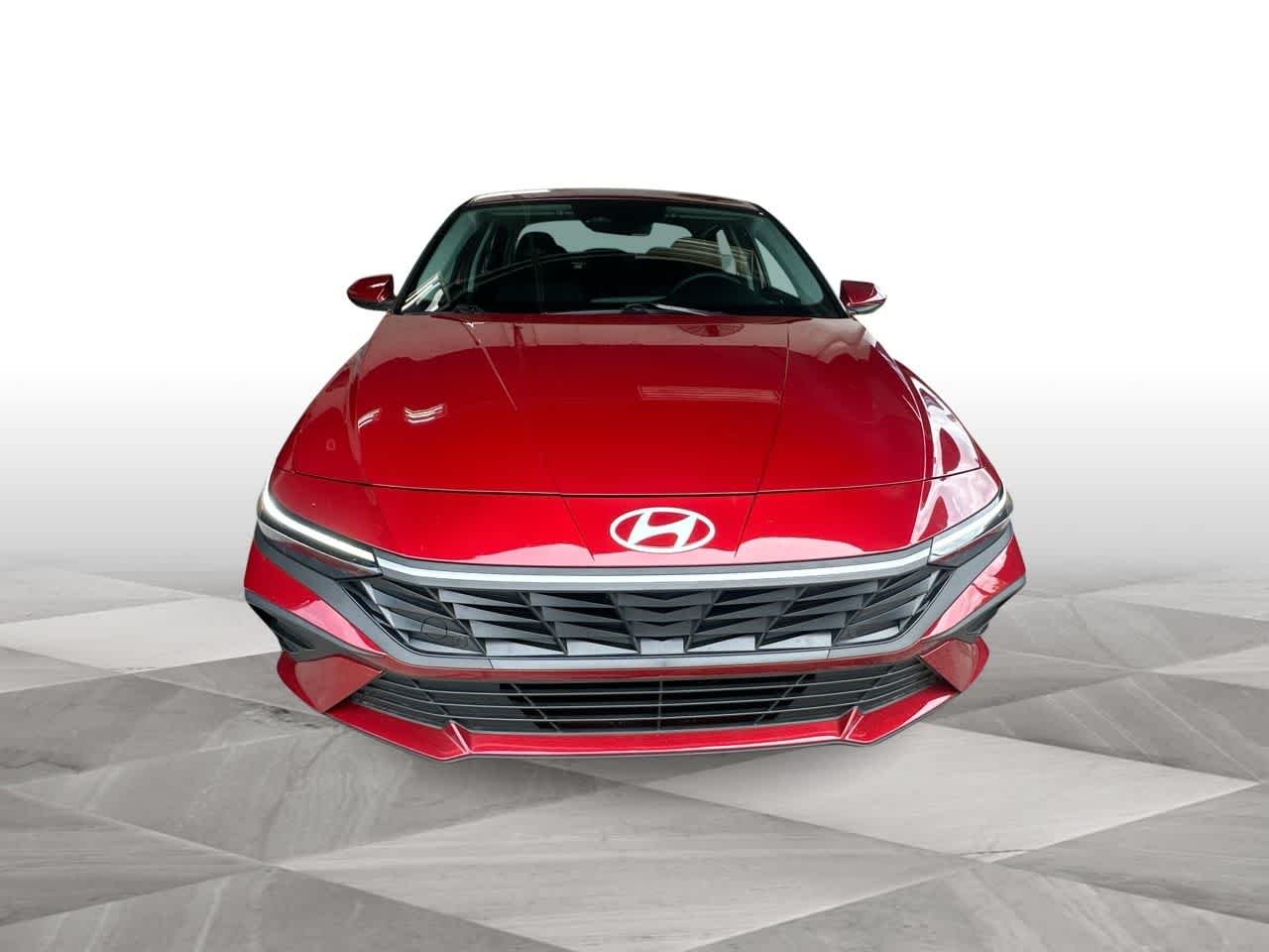 Certified Used 2025 Ultimate Red Hyundai SE image 3