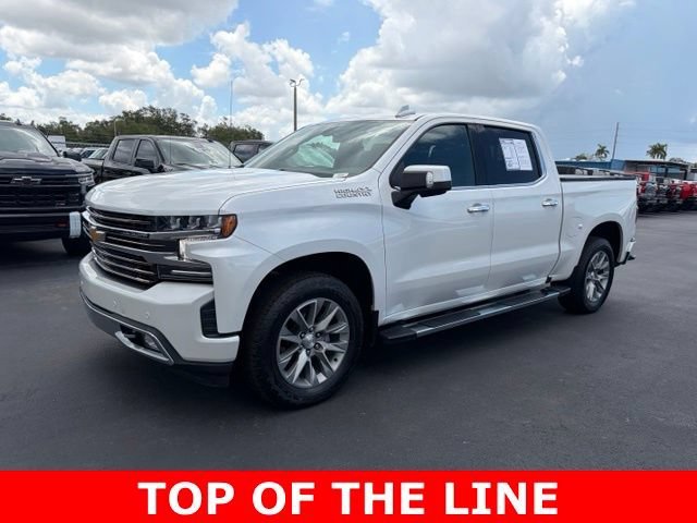 Used 2022 Iridescent Pearl Tricoat Chevrolet High Country image 3