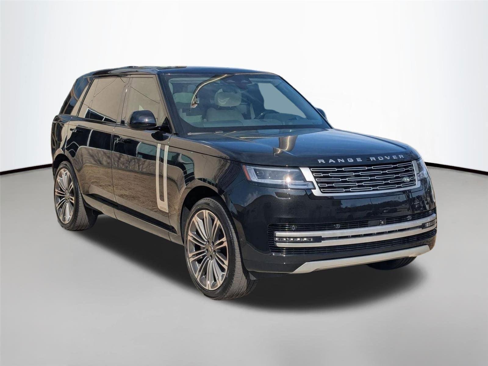 Used 2025 Santorini Black Metallic [Black] LAND ROVER AUTOBIO image 3