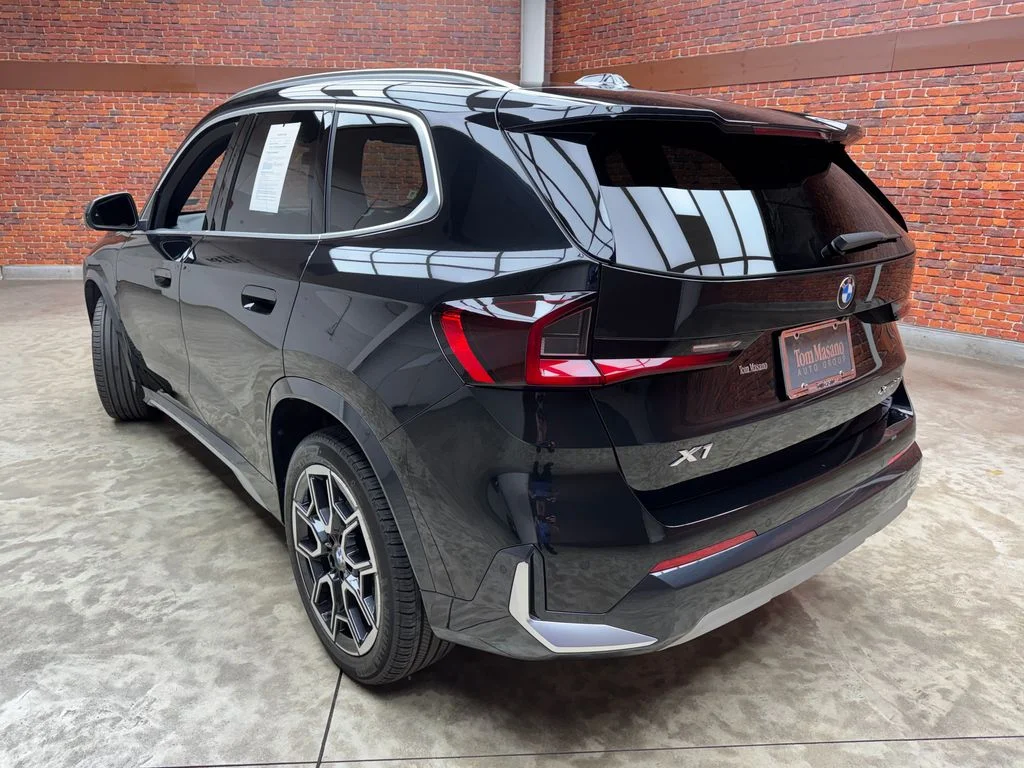Used 2025 Black BMW xDrive28i image 2