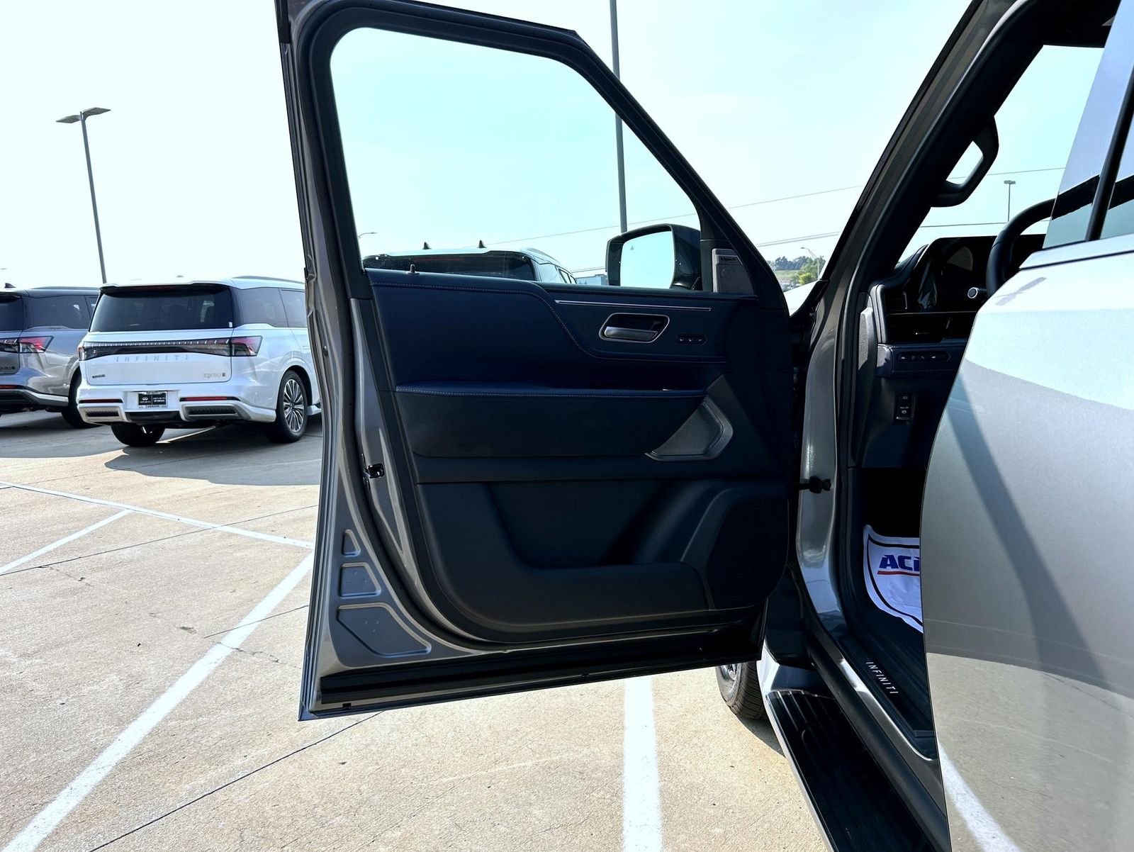 New 2027 DYNAMIC METAL INFINITI Sport 4WD image 9