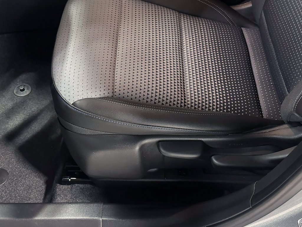 Used 2025 Gray Chevrolet LT image 20