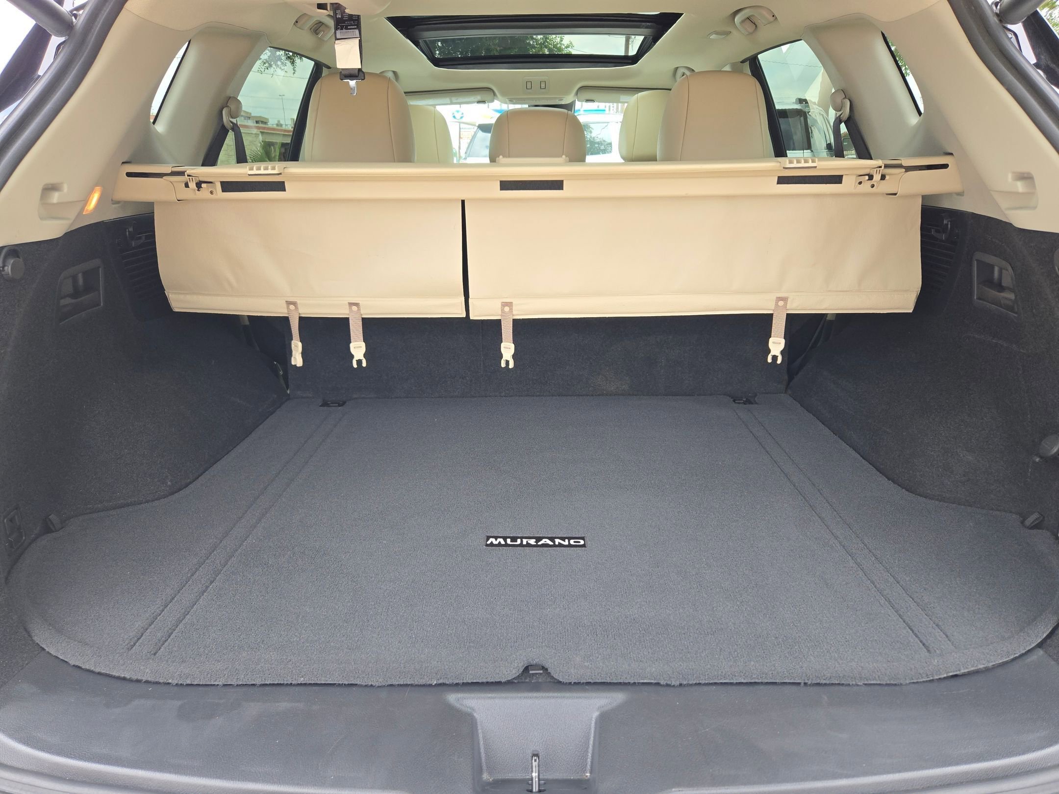Used 2022 Pearl White Tricoat Nissan Platinum image 25