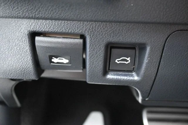 Used 2024  Lexus 350 F SPORT image 31