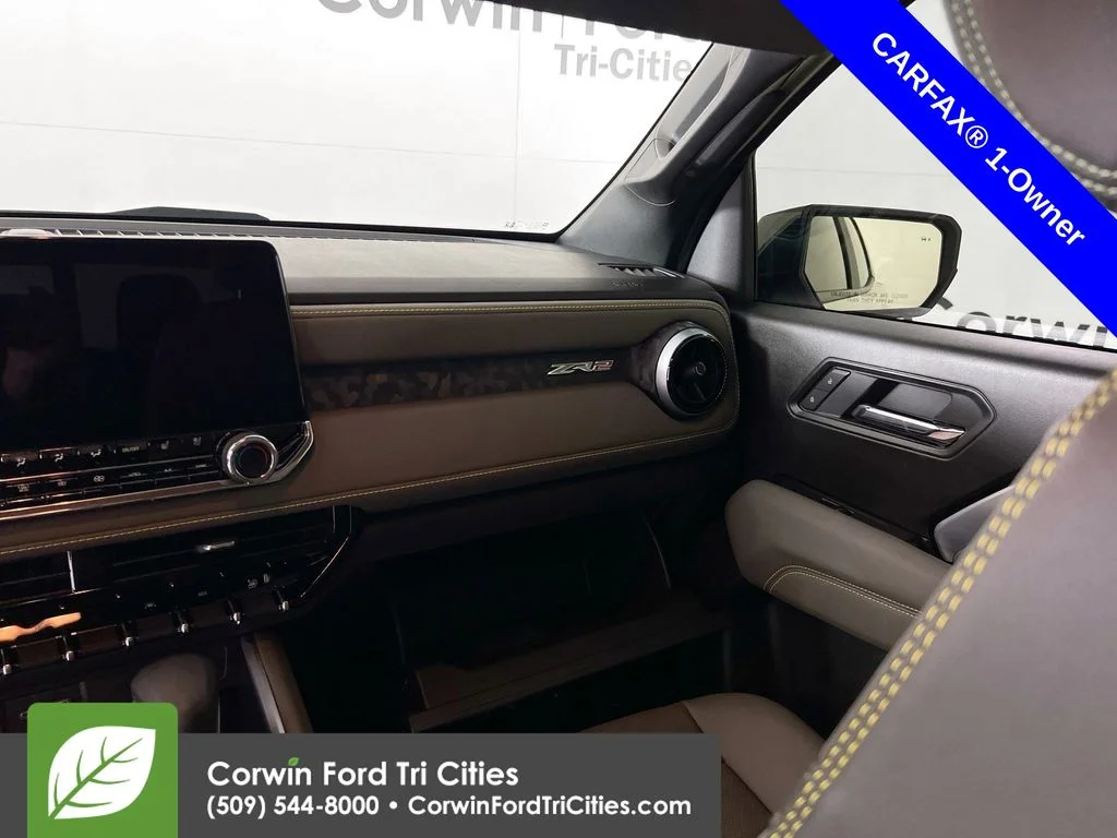 Used 2025 Summit White Chevrolet ZR2 image 28