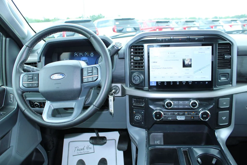 Used 2024 Black Metallic Ford XLT image 21