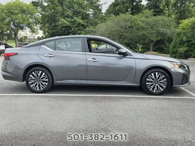 Used 2025 Gray Nissan 2.5 SV image 6