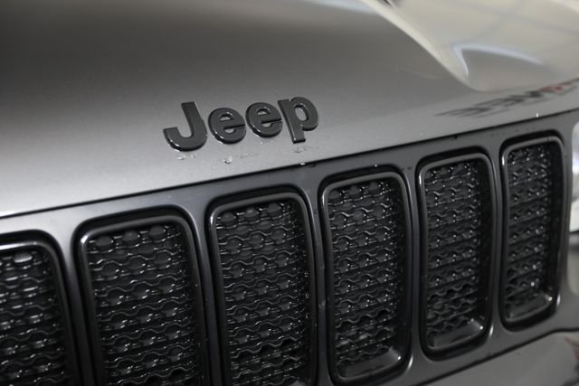 Used 2019 Gray Jeep Latitude image 31