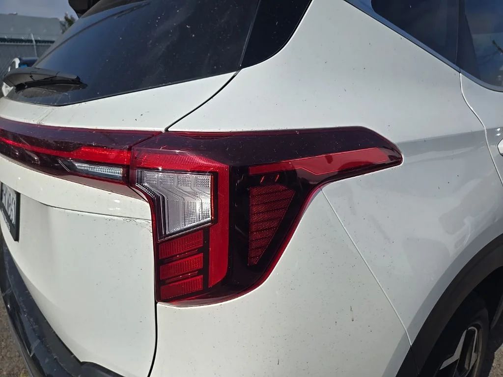 Used 2024 White Kia EX image 8