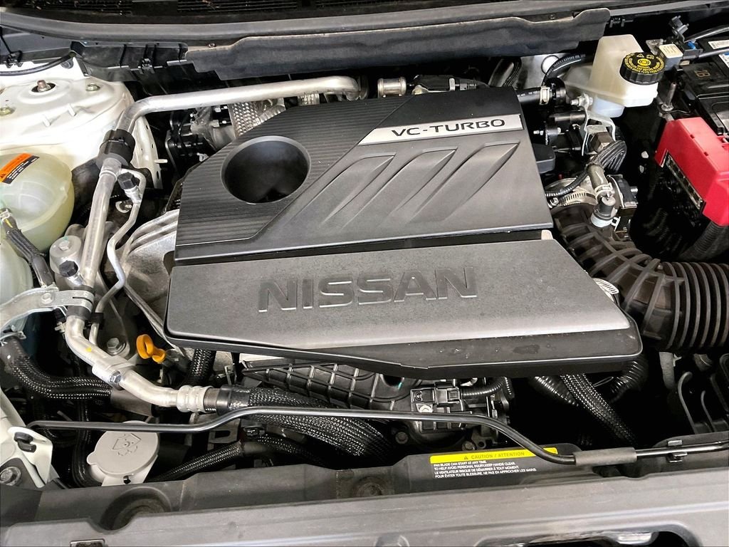 Used 2023 White Nissan Platinum image 35