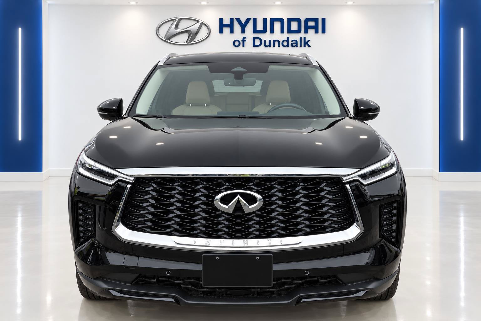 Used 2024 Black INFINITI LUXE image 5