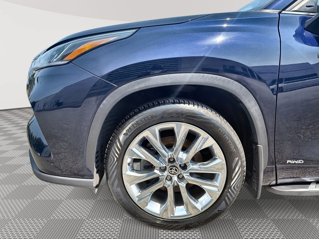 Used 2021 Gray Toyota Hybrid Limited image 19