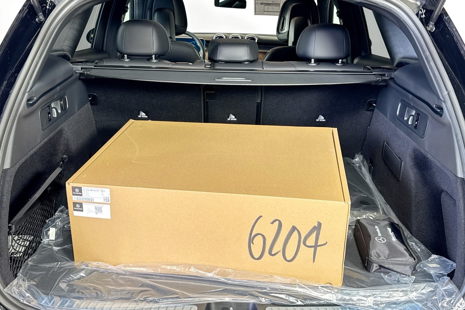 New 2026 Black Mercedes-Benz GLC 300 image 24