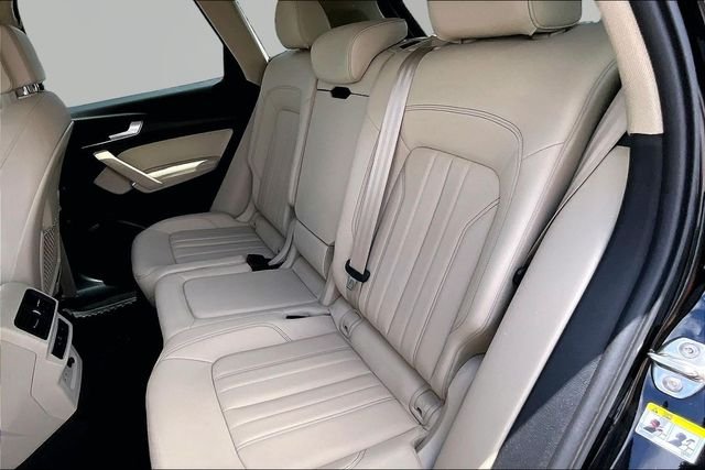 Used 2024  Audi 40 Premium Plus image 28
