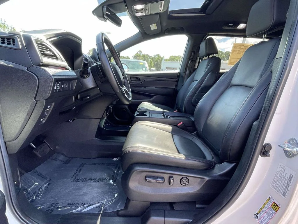 2025 Honda Odyssey Sport L - Photo 16