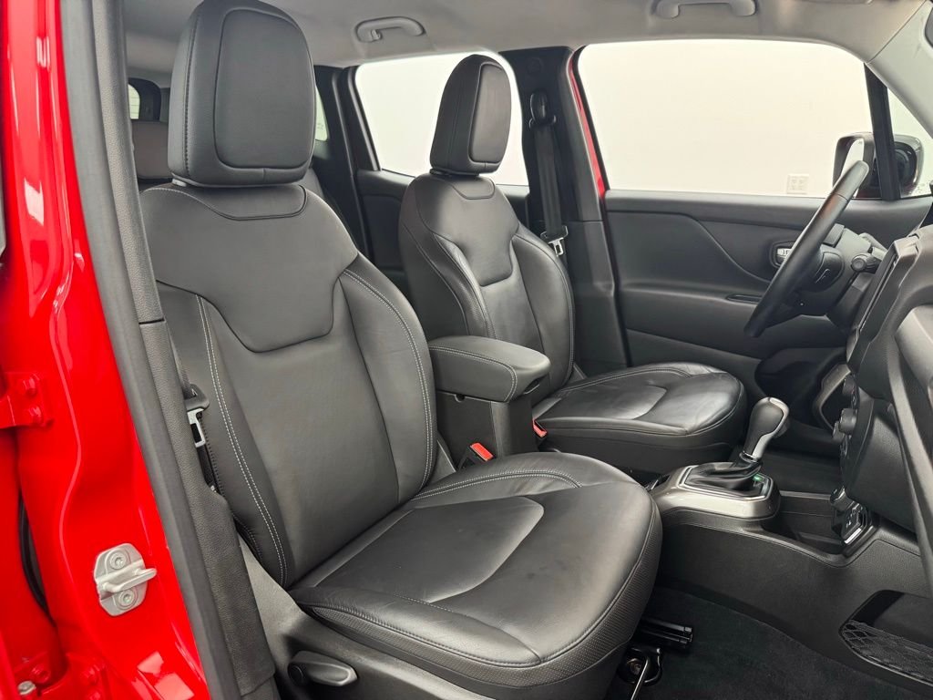 Used 2022 Colorado Red Clearcoat Jeep Limited image 33