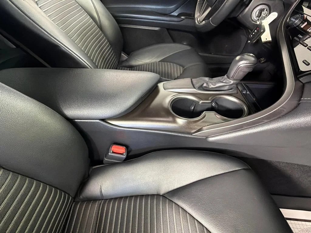 2021 Toyota Camry SE - Photo 33