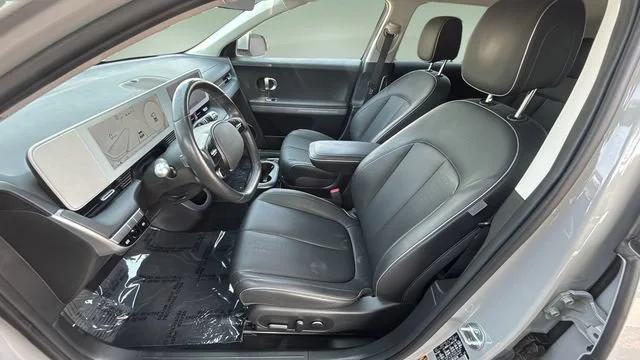 Used 2023 Gray Hyundai SEL image 18