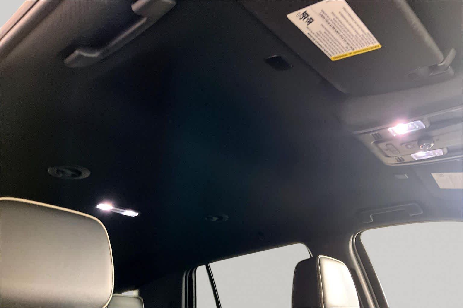 Used 2022 Summit White GMC SLT image 14