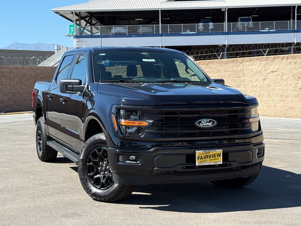 New 2026 Agate Black Metallic Ford XLT image 2