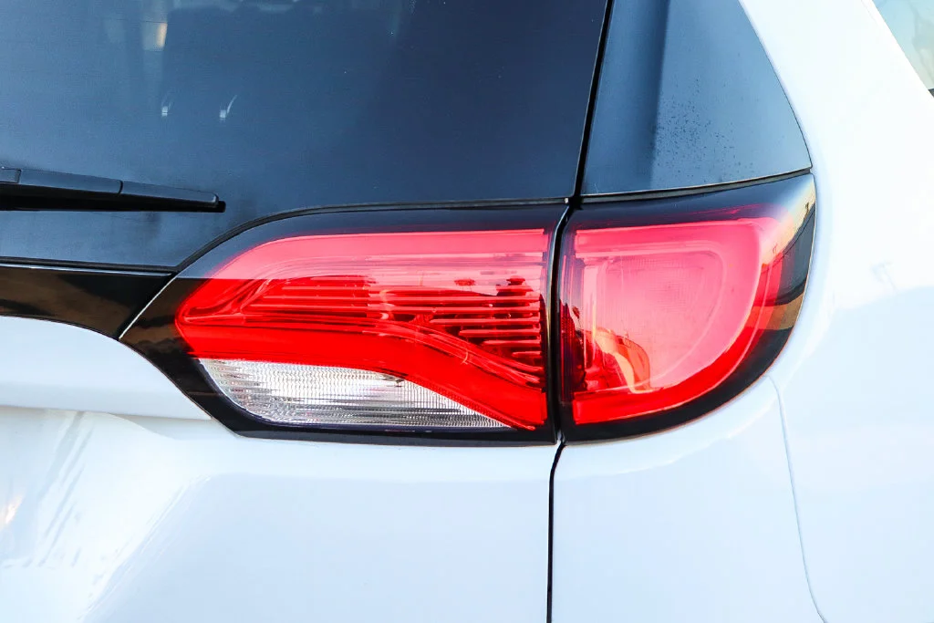 Used 2020 White Chrysler Touring image 9