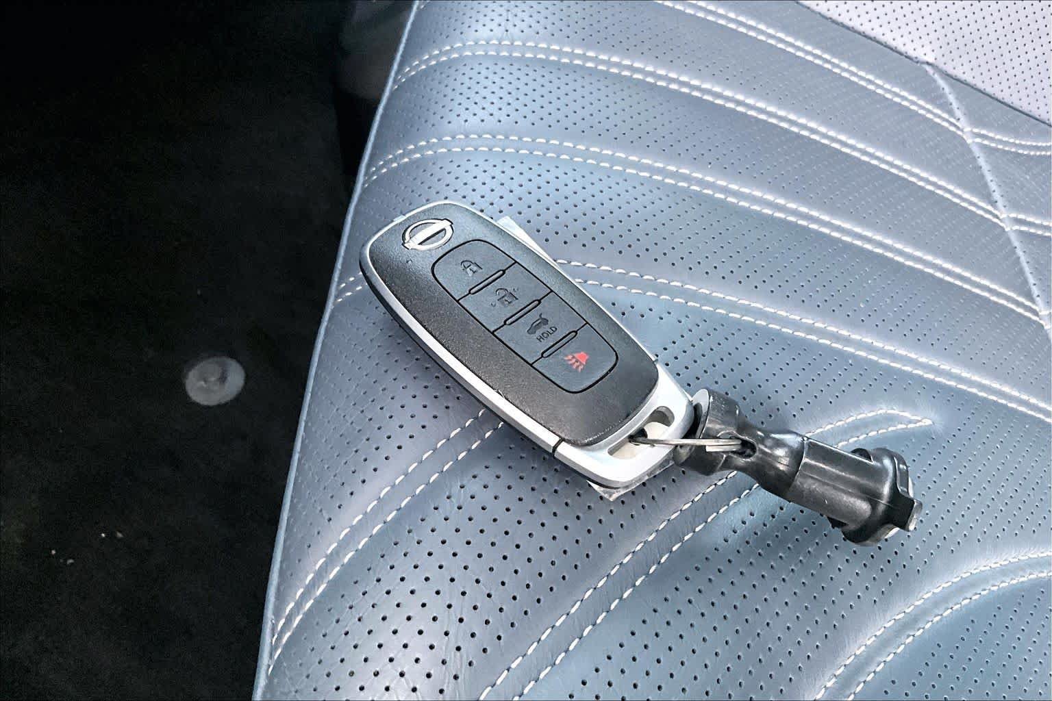 Used 2024 Boulder Gray Pearl Nissan PLATINUM+ image 14