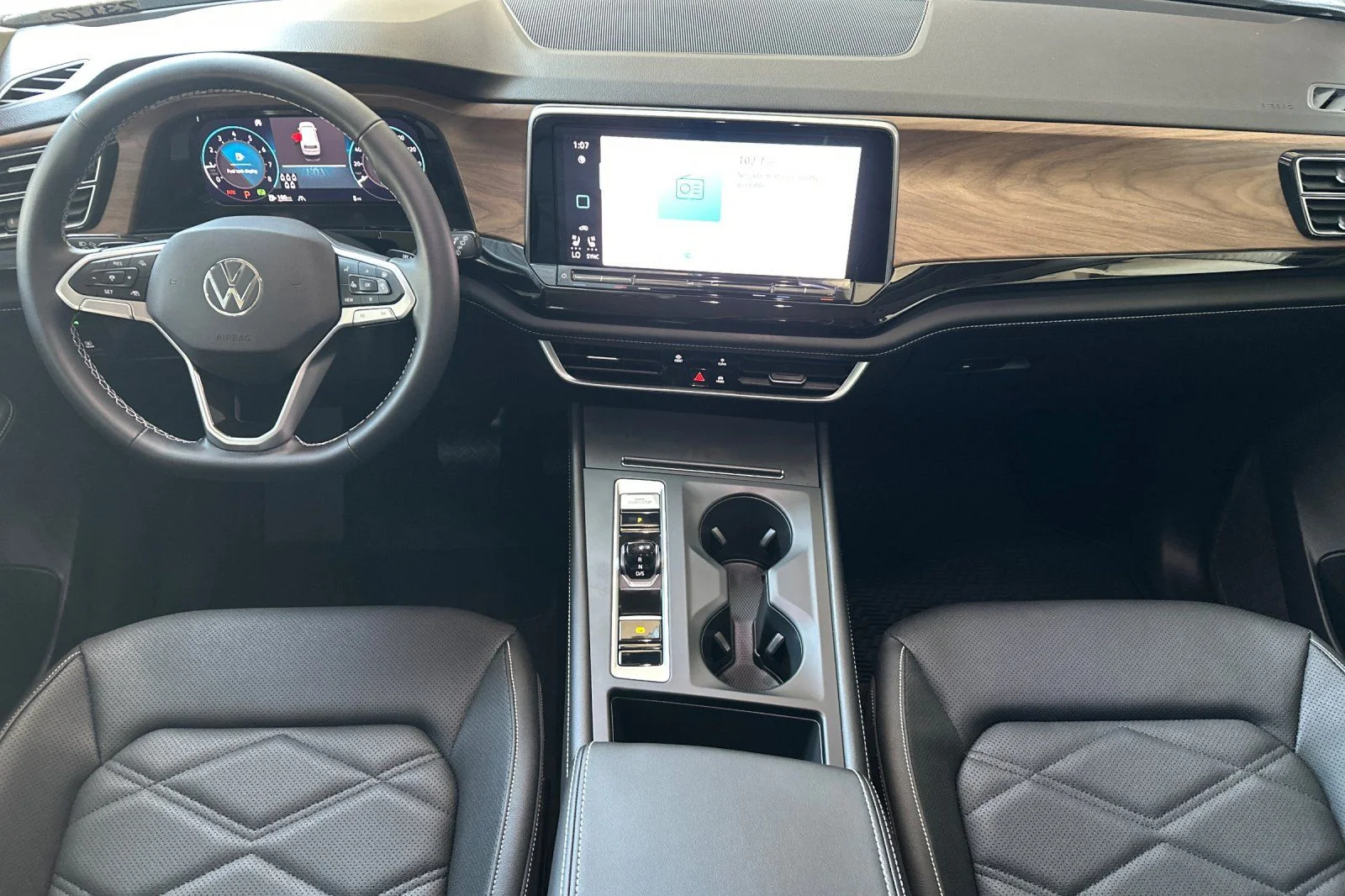 New 2026 White Volkswagen 2.0T SE image 11