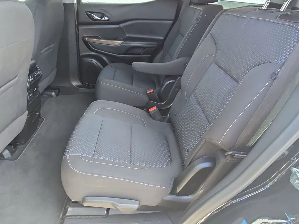 2023 GMC Acadia SLE - Photo 26