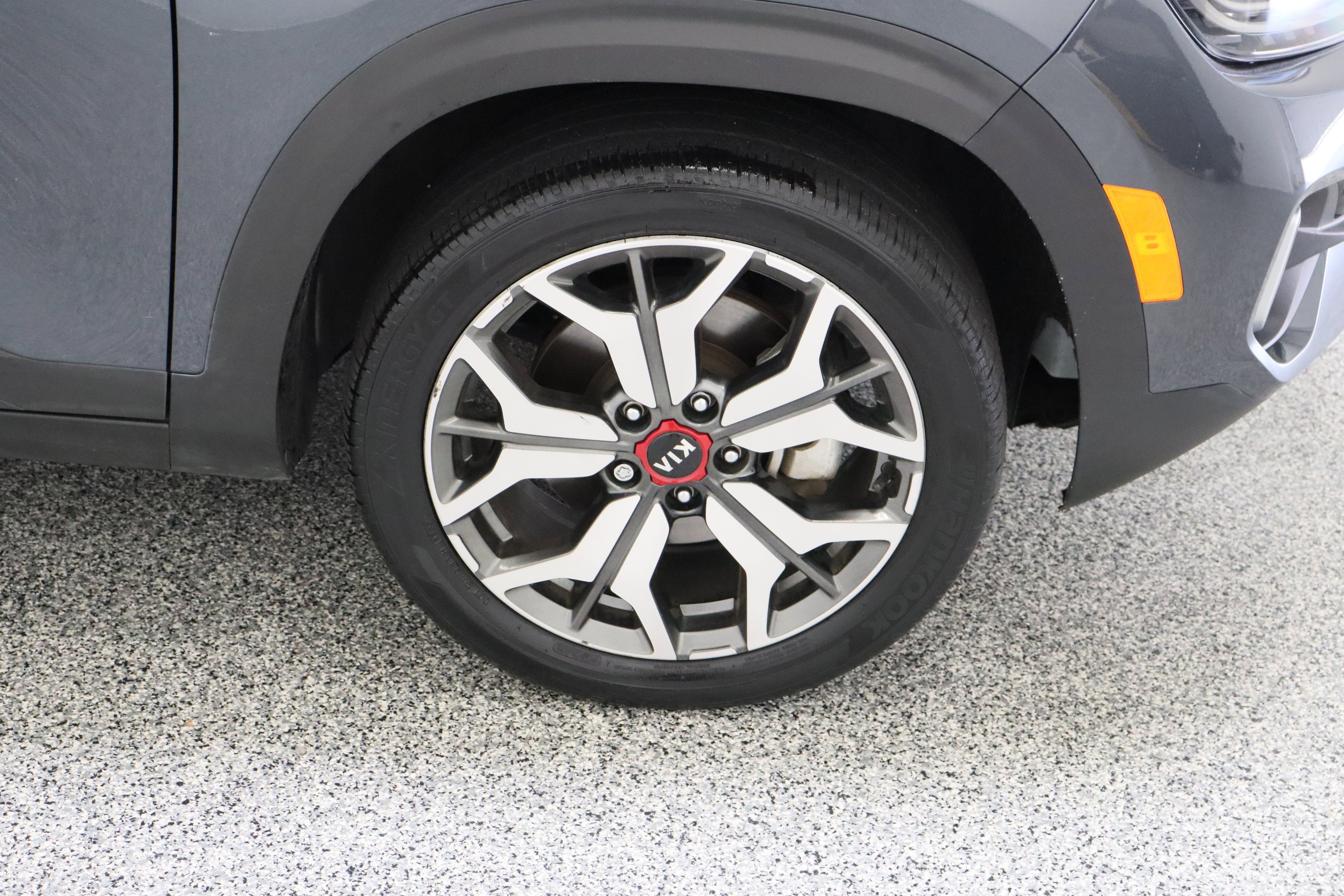 Used 2021 Gravity Gray Kia SX 1.6T image 5