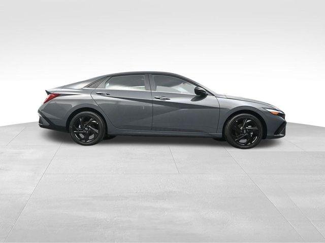 New 2026 Gray Hyundai SEL Sport image 37