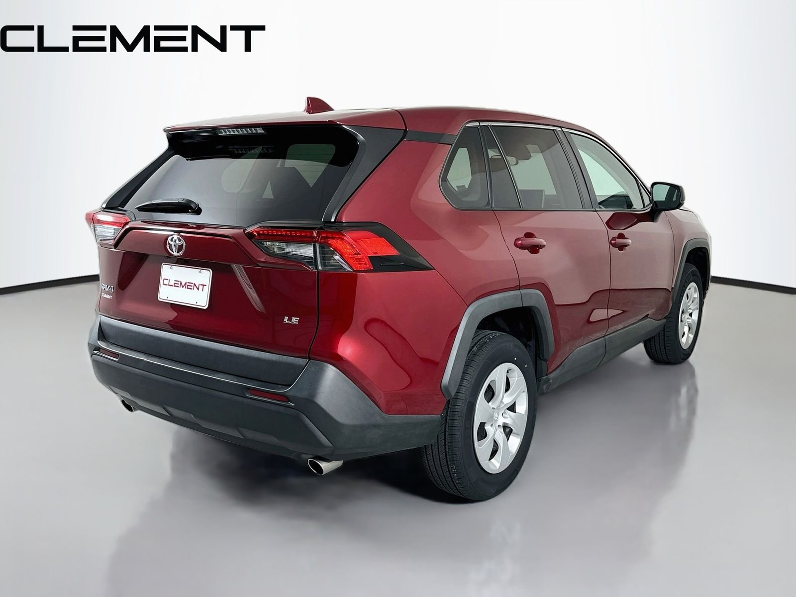 2024 Toyota RAV4 LE - Photo 7