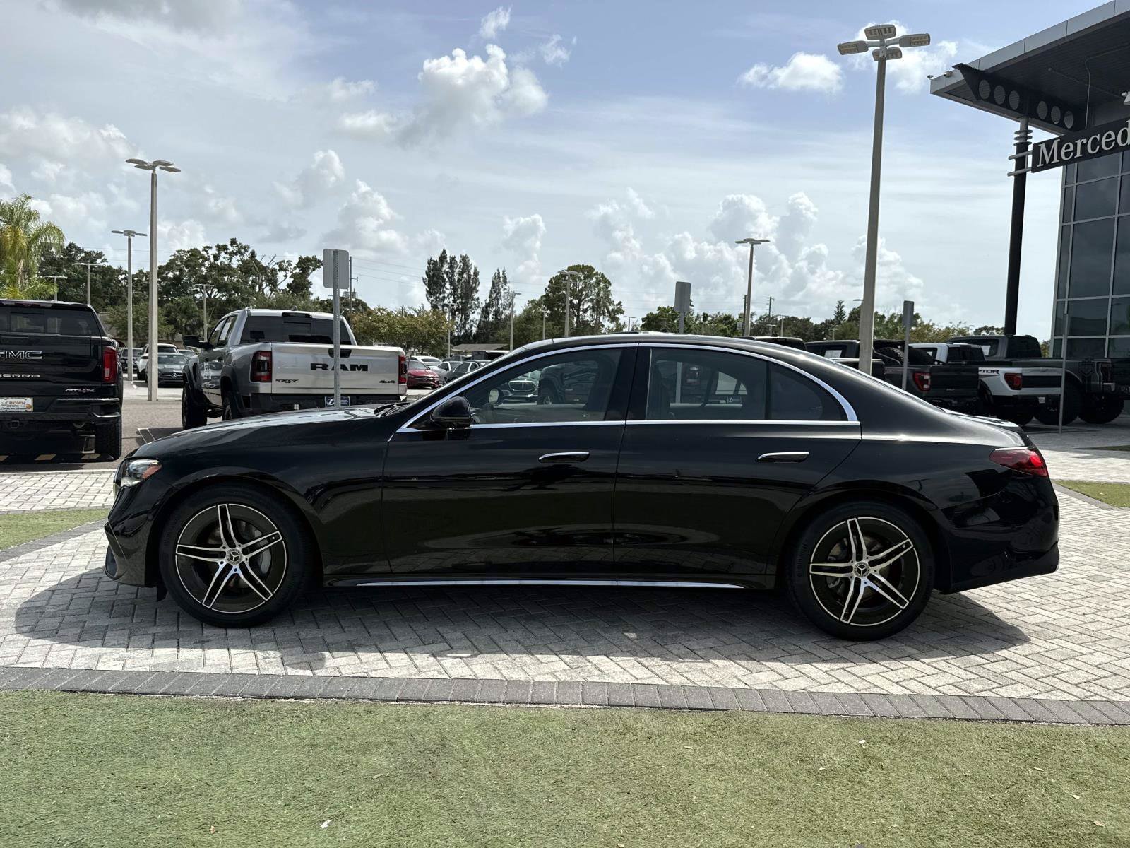 New 2026 Black Mercedes-Benz E 350 RWD Sedan image 3