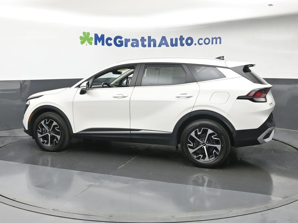 Used 2023 White Kia EX image 22