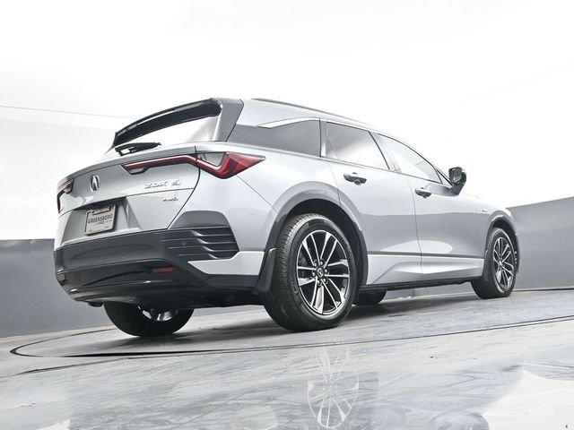 Used 2024  Acura Base image 31
