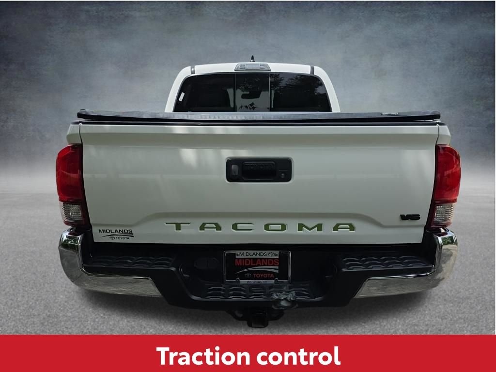 Used 2021 White Toyota SR5 image 17