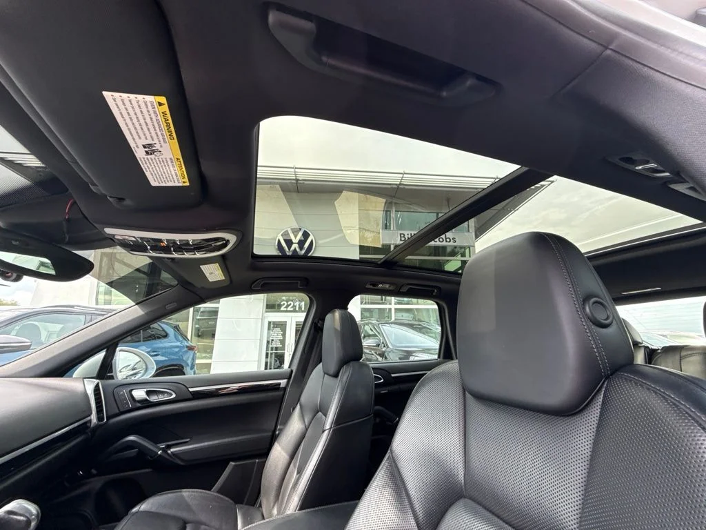 Used 2016 White Porsche S image 15