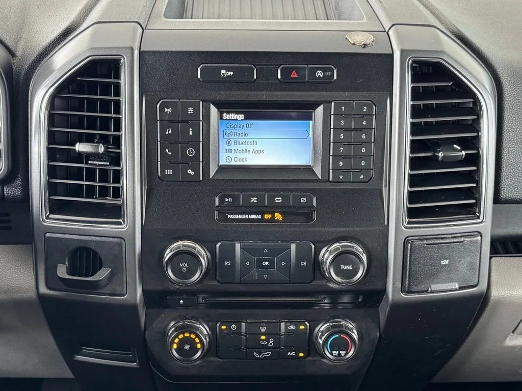 Used 2018 White Ford XLT image 30