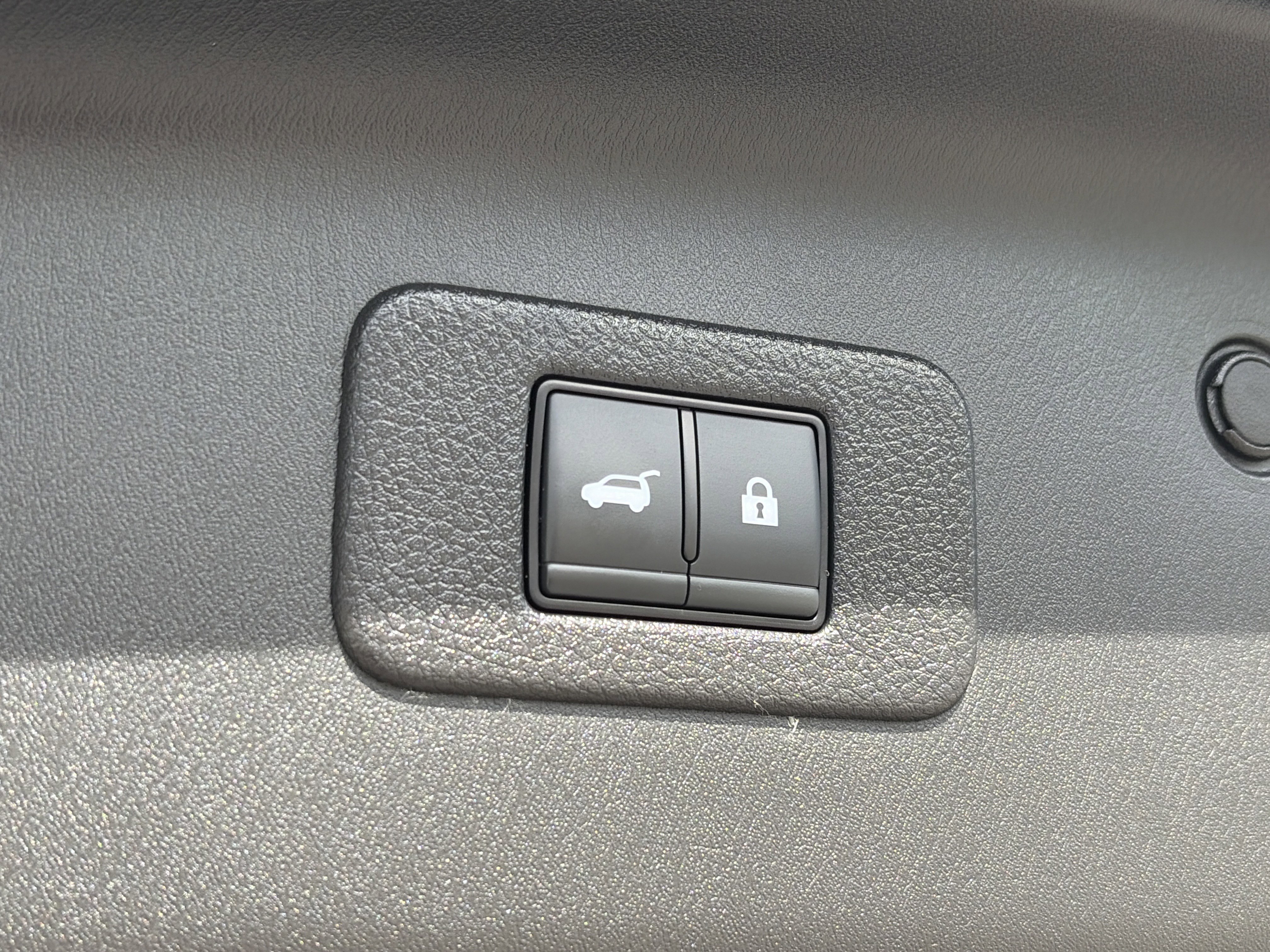 2024 Nissan Armada Platinum - Photo 33